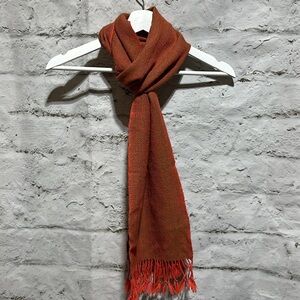 Orvis NWT Alpaca Scarf in Green Salmon 100% Alpaca hand woven in Bolivia